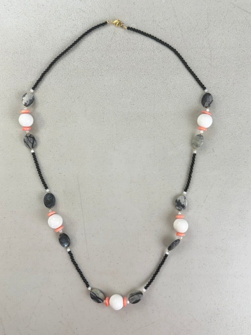 Vintage Lee Sands Chunky Ceramic Beaded Necklace 1980s Black/Pink Statement